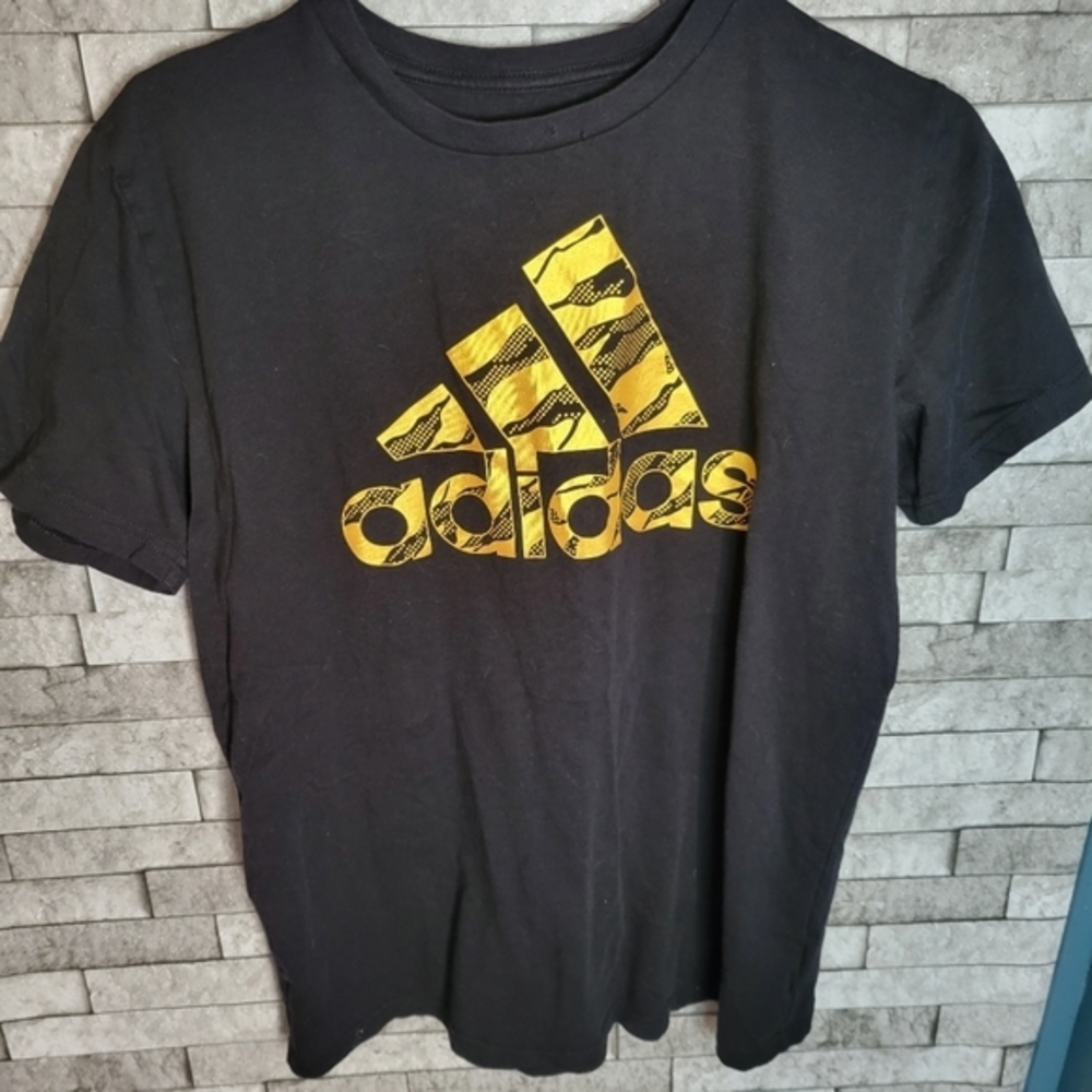 Adidas gold‎ foil graphic Tshirt Ladies Size Medium